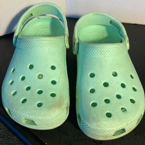 CROCS Kids Light Mint Green Classic Clogs size J1